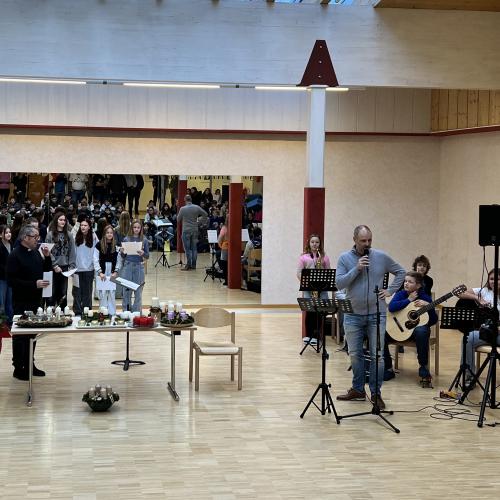adventkranzsegnung101.jpg